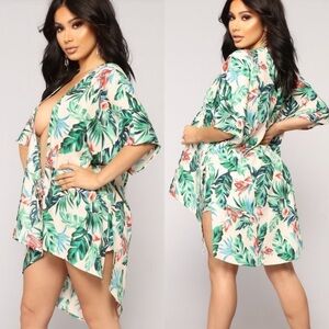 Fashion Nova Tropical Vibes Floral Kimono Sz M